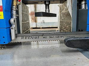 Фото 31 - MetalTec BS 350 CH ленточнопильный станок для резки металла под углом 90°.