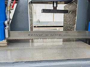 Фото 17 - MetalTec BS 400 CH ленточнопильный станок для резки металла под углом 90°.