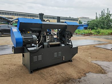 Фото 84 - MetalTec BS 350 CH ленточнопильный станок для резки металла под углом 90°.