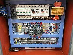 Фото 25 - MetalTec BS 350 CH ленточнопильный станок для резки металла под углом 90°.