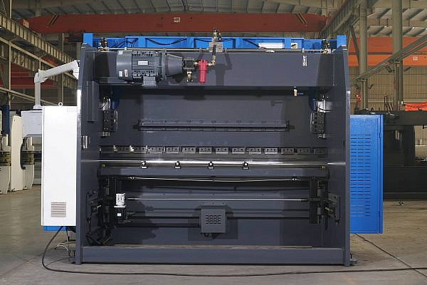 Фото 14 - MetalTec HBС 70/2500 4+1 ЧПУ МТ-15  Листогибочный пресс с ЧПУ.
